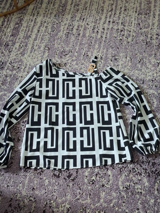 No Label Tops - Black & White Geometric One-Shoulder Blouse with Buckle Strap